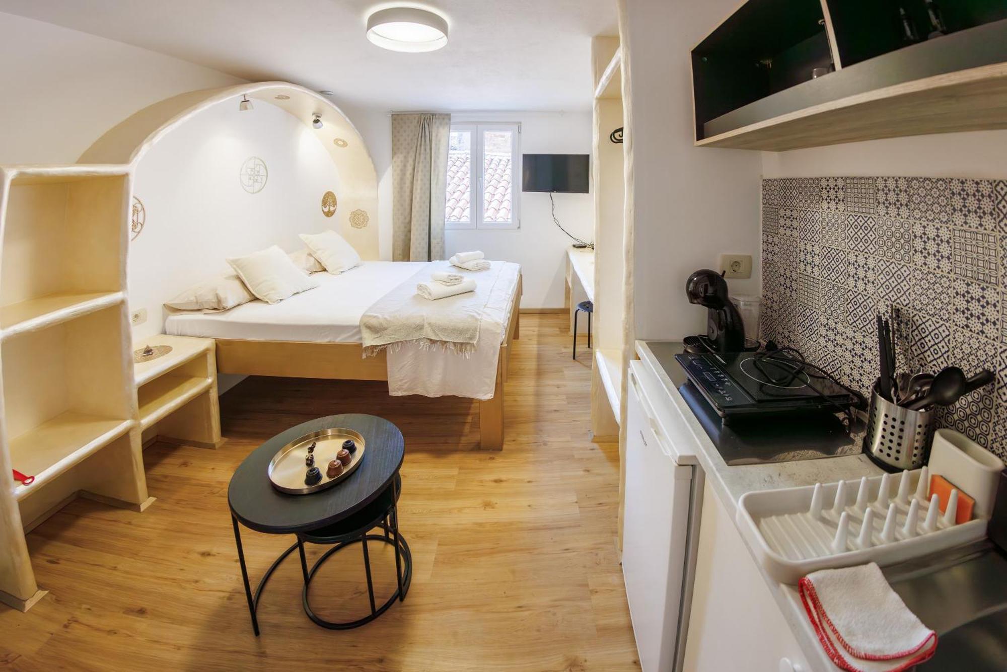 Plutus Apartments And Rooms With Free Parking كوبر المظهر الخارجي الصورة