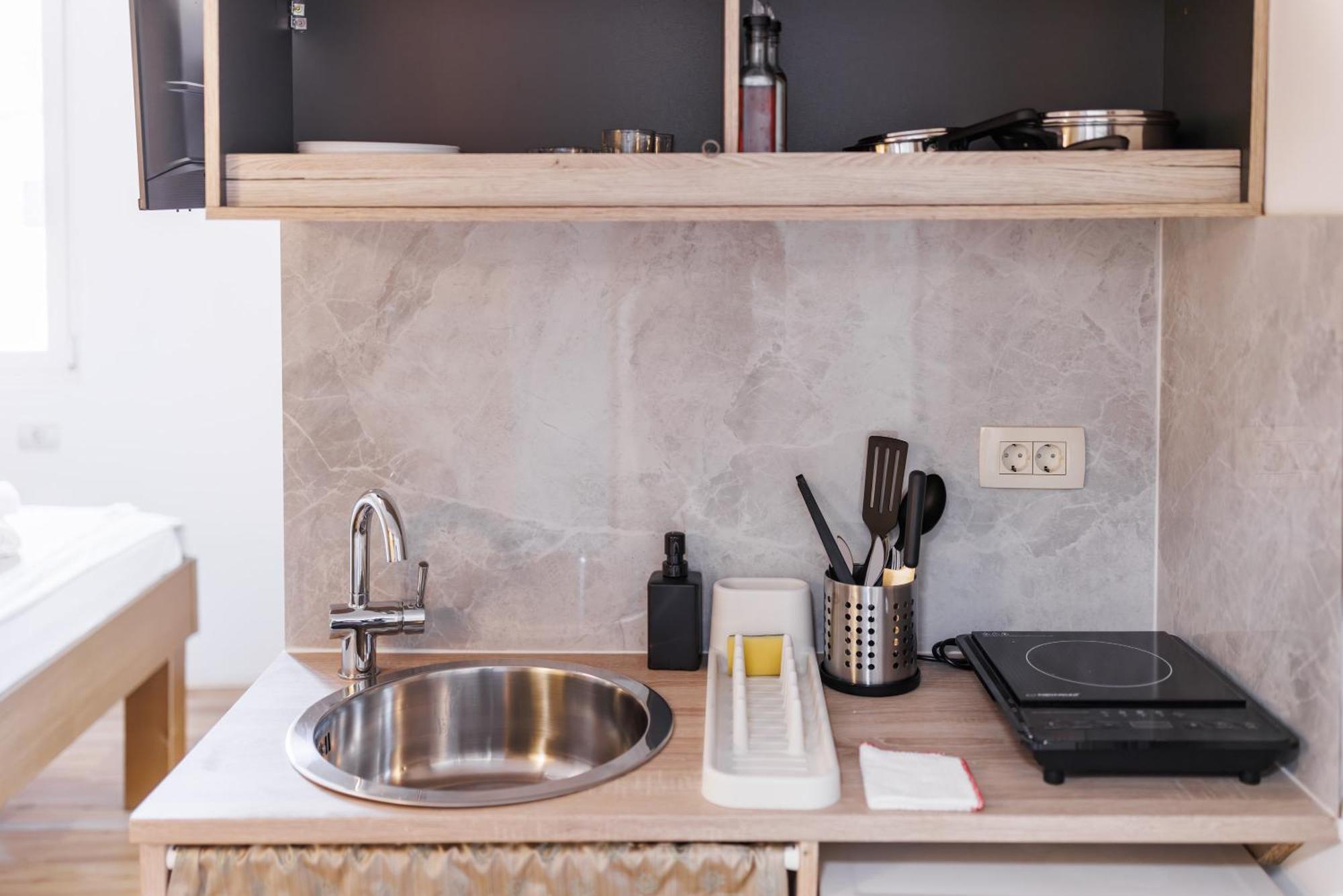 Plutus Apartments And Rooms With Free Parking كوبر المظهر الخارجي الصورة
